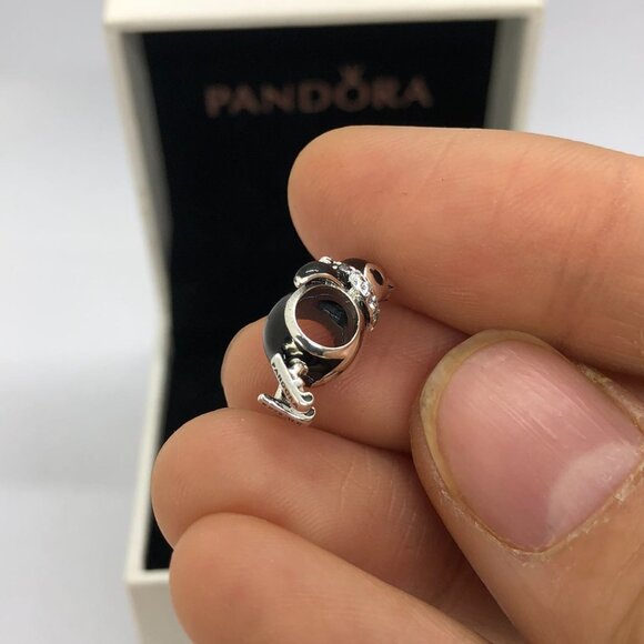 ✨🔥Pandora Skiing Penguin Charm - Picture 5 of 11